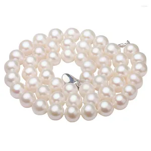 Chains Boutique Small Pearl Necklace With A Nearly Round And Extremely Bright Light LE120