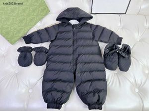 Nya småbarn Jumpsuits Hooded Nyfödda babykläder Storlek 73-100 Skärning Design Spädbarnsbodysuit och handskar strumpor nov25