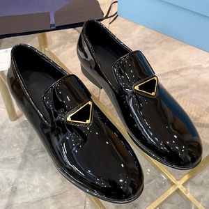 Весенне-осенние новые женские сапоги на плоской подошве, известные женские дизайнерские металлические треугольные брендовые женские маленькие кожаные туфли, обувь из натуральной кожи с круглым носком, нескользящая обувь Lefu