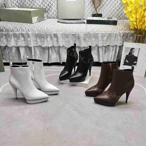 Designer-Stiefel für Damen, Australien, Top, sexy, spitze Zehen, High Heels, Luxus-Modemarken, Stiefel-Stile der neuen Saison, anspruchsvolle Damen-Stiefeletten, kurze Stiefel