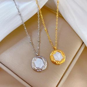 Pendant Necklaces Liquid Metal Shell Necklace Natural Opal Stone Retro Golden Irregular For Woman Steel Bead Chain Designer Jewelry