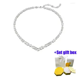 Łańcuchy Wysoko jakości modny srebrny geometryczny diamentowy naszyjnik odpowiedni dla pięknych kobiet do noszenia