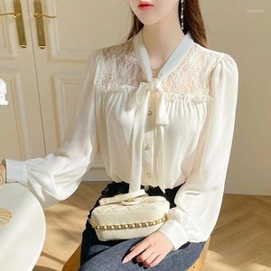 Kvinnor BLOUSES 2023 Spring Summer Korean Version Temperament Top Splice Button Hollow Out Solid Color Simplicity Versatil Chiffon Shirt