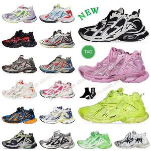 Designer-Shuhe Mulheres Homens Sapatos Casuais Balencigaly Frete Grátis Paris Runner 7.0 Transmitir Sentido Retro Treinadores Preto Branco e Rosa OG Neon Sneakers Track LED Tennis