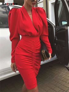 Solid för kvinnor Fall Winter New Fashion V Neck Puff Sleeve Elegant Chic Slim Sexy Mini Ruched Dress