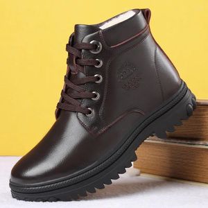 Boots 2024 Winter Genuine Leather Men's Natural Fur Warm Ankle Working Men Footwear Waterproof Snow