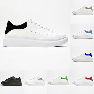 2024 moda de luxo sapatos casuais para homens mulheres triplo preto branco couro plataforma sola tênis senhoras vestido ao ar livre formadores