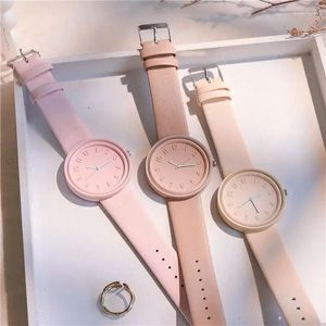 Wristwatches 2023 Fashion Makaron Simple Women's Quartz Watch Ins High Beauty Student Man Women Style Round Leisure Vintage Wristbatch