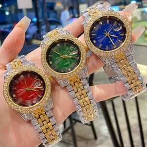 Lüks Tasarımcı Saat buzlu Out Watch 42mm Menwatch Quartz Bust Down Saat Tam Elmas İzle Erkekler Moda Altın Gümüş Gül Toptan Adam Bustdown Saatler