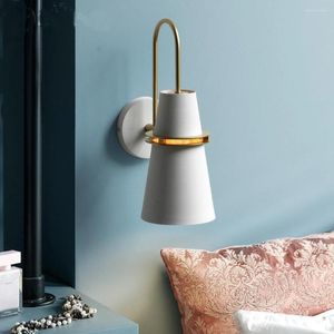 벽 램프 현대 창의력 단순성 LED Sconces 라이트 실내 홈 침대 옆 침실 거실 조명 조명 E27 Blub