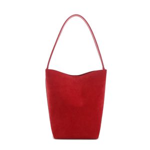 ThE R000OW1 Suede The tote bag with large capacity suede 2024 commuting single shoulder bucket bag 231205