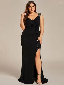 Vestidos de festa plus size noite com decote em v sem mangas emagrecimento split silhueta andar de comprimento 2023 de vestido de dama de honra preto brilhante