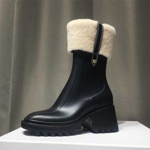 CALDI Stivali invernali di alta qualità Stivali Betty da donna Piattaforma in gomma PVC Beeled Stivali da neve alti al ginocchio Stivali da pioggia neri impermeabili Scarpe da pioggia da esterno alte