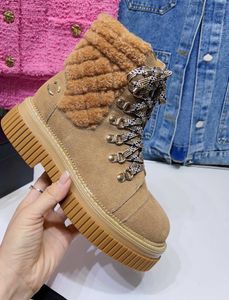 Newest Luxury Designer Outdoor Casual Winter Warm Women Snow Ankle Boots Platforms Cow Suede Leather Lace-Up Wool Shoes channel