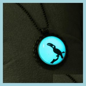Pendant Necklaces Statement Necklace Occident Glowing Pendant Beautifly Fashion Gift Necklaces Drop Delivery Jewelry Necklaces Pendant Dh6Xn