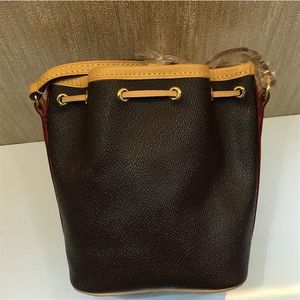 NOWA TOTES MINI BAG Wysokiej jakości mode Monogramy torebki Vintage Woman Kobiet Klasyczne skórzane skórzane torby na ramię torebka 41346234o