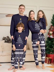 Aile Eşleşen Kıyafetler Noel Anne Baba Çocuklar 2 Parça Pijama Set Bebek Günlük Gevşek Yatık Noel Bakış Pijama 231204