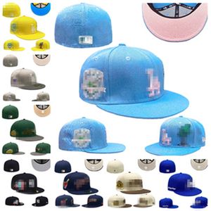 Cappelli aderenti Cappellini da baskball Cappelli Hip Hop True Fit per uomo donna Sport all'aria aperta Ricami in rete di cotone Cappellini per tutti i team Sport all'aria aperta 7-8