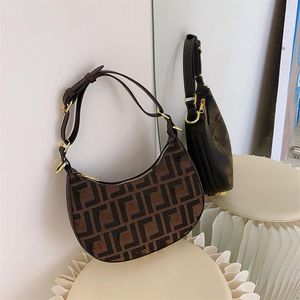Designer New Letter Women Bag Whole American Fashion Underarm Bag All-Matching Printed Shoulder Bags317B