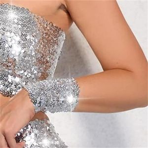 Charmarmband 1Pair Polyester Fiber Wrist Bands Shiny Sequin Corsage Wristband Stretchy Muffs Woman Dancing Hand Flower