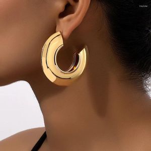 Studörhängen Kmvexo Vintage Metal Hoop för kvinna Elegent lyxkoreanska smycken Temperament Girl's Daily Wear C Shape Earring