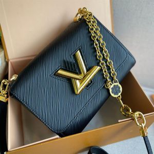 Designer shoulder bag Popular bags leather small square Designers bag Metal long chain V shaped buckle Simple fashion3327