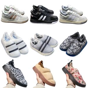 Women sandals low-top designer sneakers men striped football shoes black white rubber bottom no slip sports flat heel top leather hard-wearing dacing round toe