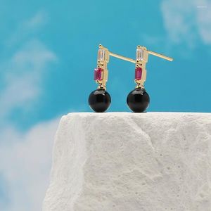 Dangle Küpeler Minimalist Simüle İnci Siyah Lüks Kırmızı Zirkon Dainty 18K Altın Kaplama Küpe