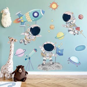壁の装飾スペース宇宙飛行士の壁ステッカーキッズルーム幼稚園の壁の装飾リムーバブルビニールPVC漫画の壁のデカールホーム装飾231204
