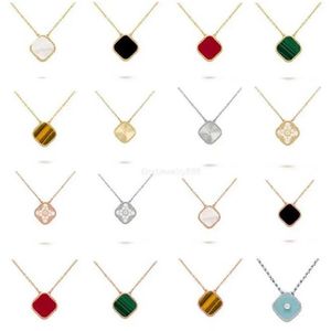 Classic Fashion Pendant Necklaces for women Elegant 4 Four Leaf Clover locket Necklace Highly Quality Choker chains Designer Jewel309l