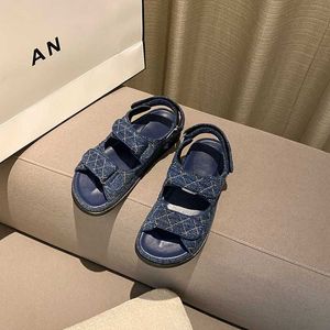 Designer-Denim Sandal Creepers Sew Lattices Muffins Slipper Damen Open Toe Freizeitschuhe Rom Sandalias Jeans Sneakers Sandale Plateau Kleid Schuhe