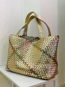 Kvällspåsar kvinnors stora tote trender lyxiga designer handväskor vävda färgblock axelväskor mode kompositpåse shopping väskor 231205