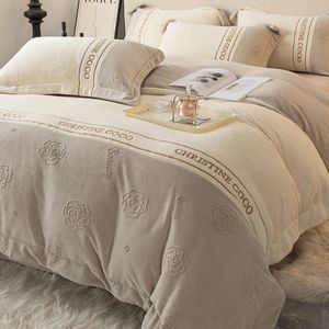 Bedding sets Winter Milk Velvet Set Plush Warm Quilt Cover Bed Sheet with Pillowcase 4pcs Home Textiles Double Duvet 231204