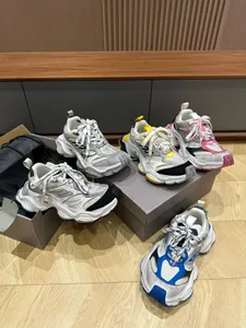 Balencig designer bästa kvalitet lyxklänningskor paris last par casual skor stilfullt och bekvämt runda huvud laceup män sneakers löpare kvinnor plattform trai