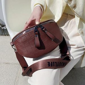 Midjeväskor Stenmönsterkedja Kvinnor Bröstväska Fashion Crossbody Female Packs Handväskor Fanny Pack Lady Belt Purse