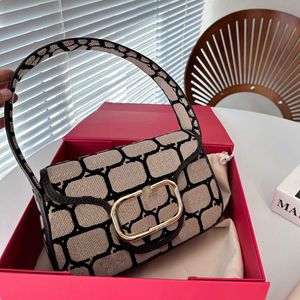 Gorąca sprzedaż torebki haftowe designerskie torba dla kobiet worka pod pachami luksurami torebki dama najwyższej jakości torby na ramię