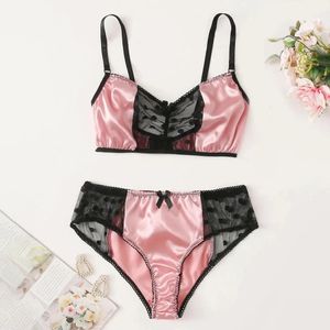 مجموعة Sexy مجموعة حمالة صدرية جديدة للنساء ملابس داخلية+ثونغ براليت مجموعة الملابس الداخلية الوردي 231205
