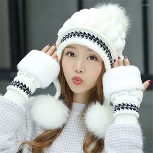 Beanies Bayanlar Kış Beanie Hat Kalın Sıcak Vintage Double Pom Kürk Kadın Örme Bobble Cap Dış Mekan Günlük Kayak