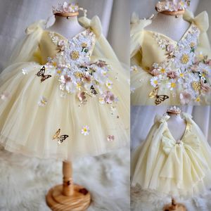 Yellow Beaded Flower Girl Dresses For Wedding V Neck 3D Appliqued Toddler Pageant Gowns Tulle Knee Length Ball Gown Kids Birthday Dress