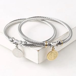 Bangle Stainless Steel Pattern Hanging Tag Metal Bracelet Women's Rust Free Jewelry Charm Ball Party Fashion Accessories Gift 231205