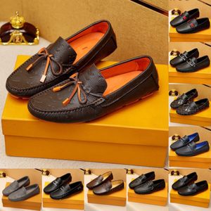 39Model Spring New Suede Designer Loafers Mänskor Fashion Lyxig slip på loafers manliga läder Bekväma plattskor Mockasin Klassiska körskor