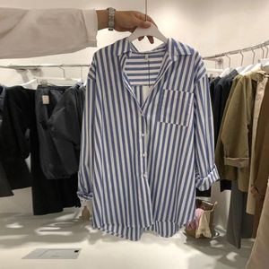 Kvinnors blusar Sydkorea Dongdaemun Striped Shirt Design Sense NICHE 2023 Autumn Western Style Student Fashion