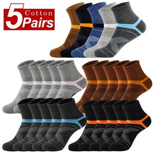 Calzini da uomo 5 paia di cotone da uomo Sport di alta qualità s Inverno Primavera Casual corto calzino a tubo medio traspirante assorbe il sudore Sox maschio 231205