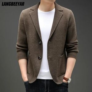 Erkek Sweaters Üst Sınıf Otum Kış Markası Moda Örgü Blazer Mens Hardigan Slim Fit Sweater Casual Ceket Giysileri 2023 231205