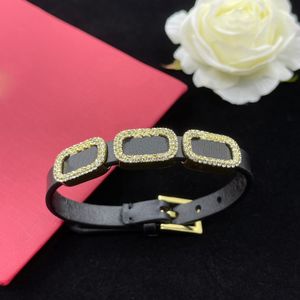 Designer bracelet luxury bracelet designer letter diamond design higher quality leather bracelet Christmas gift jewelry gift box 2 colours very nice