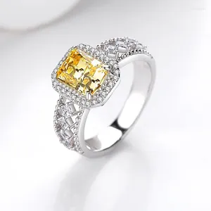 Anéis de cluster Original S925 Sterling Silver Hollow-out Retangular Flower Cut Zircon Anel Feminino Design Sentindo Pequeno