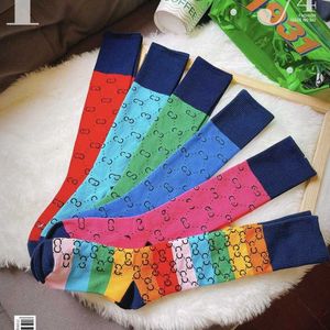 Çorap Çoraplar Moda G Socks Mektup Orta Yüksek Silindir Kontrast Renk Renk Gökkuşağı Pamuk Şekillendirme Kişilik İnce Kadın Koleji Tarzı Kazık NE0B