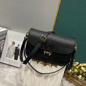 Torby na ramię designer mody torba na ramię skórzana worek crossbody torebki torebki mini hobo torba na torbę klasyki klapy messenger torba na zakupy wysokiej jakości aaaaa