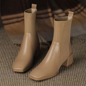 Stövlar 2024 Autumn Winter Sticked Short Boots Women Ankle Socks Shoes Women mode Stor storlek 43 Slip On High Heels Botas de Mujer 231205