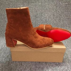 Marca de luxo mulheres botas camurça couro dedo do pé redondo salto grosso salto alto bota curta vermelho brilhante bottoms designer botas com saco de poeira vermelho 35-43